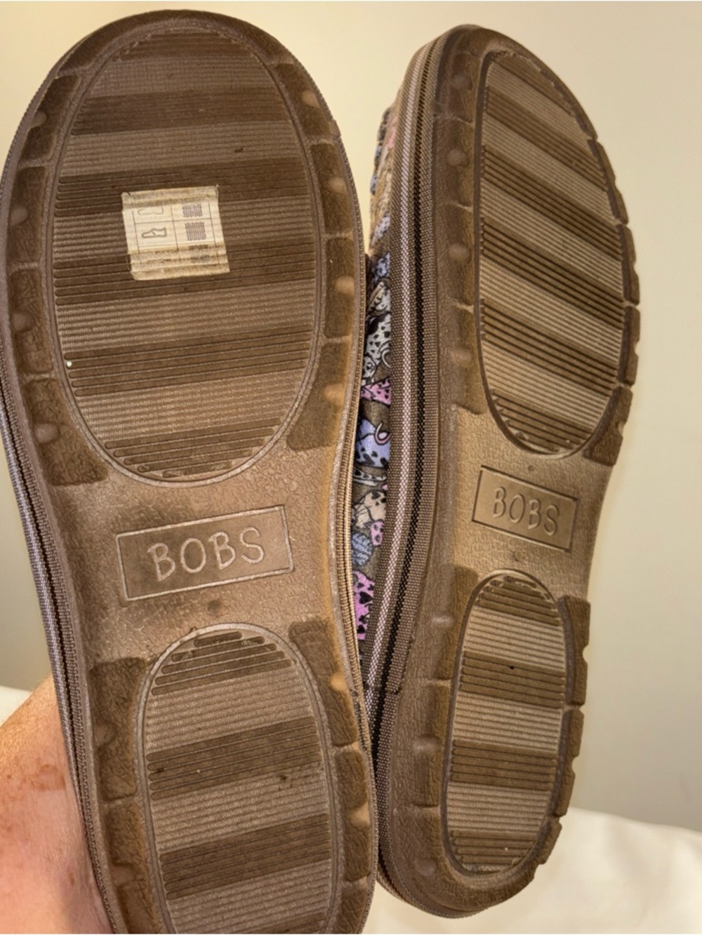Plush-Lined BOBS Women’s Slip-On Moccasin Slippers in with Pastel Cat Print - Picture 8 of 10